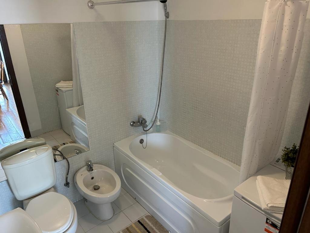 Lovely Apartment In Villa In Bukarest Kültér fotó
