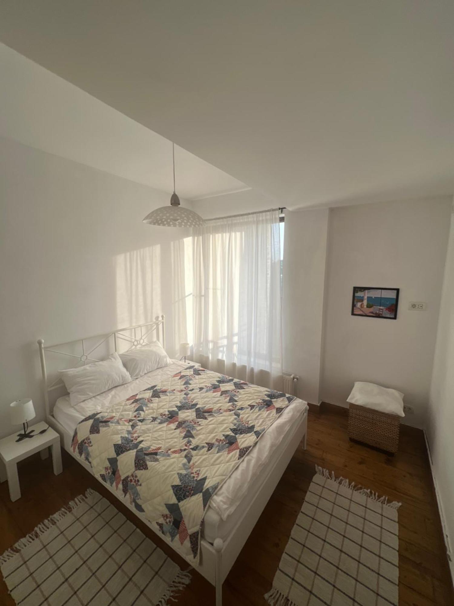 Lovely Apartment In Villa In Bukarest Kültér fotó