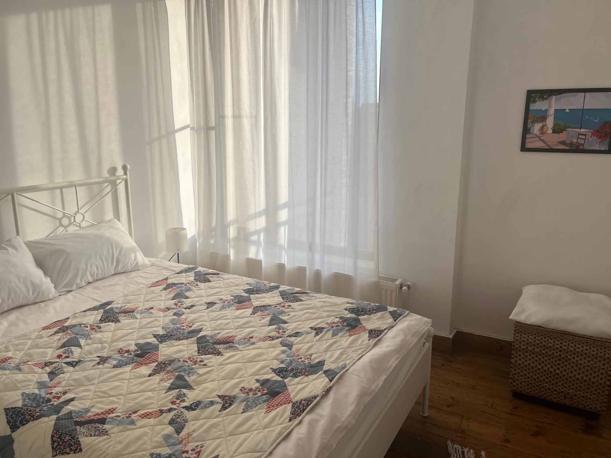 Lovely Apartment In Villa In Bukarest Kültér fotó