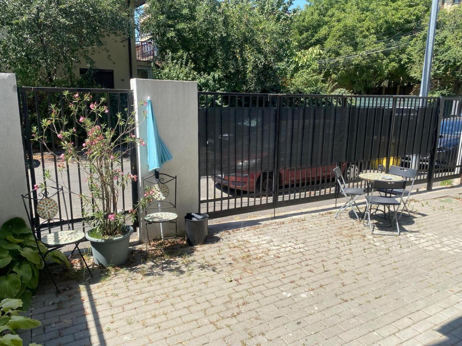 Lovely Apartment In Villa In Bukarest Kültér fotó